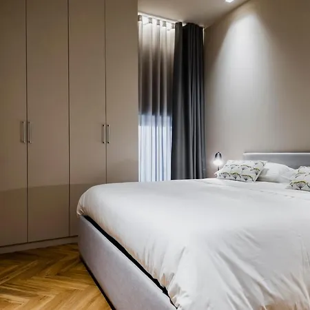 Ferrini - Etnea Heritage Apartamento *