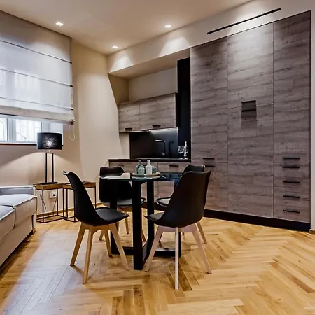 Ferrini - Etnea Heritage Apartamento